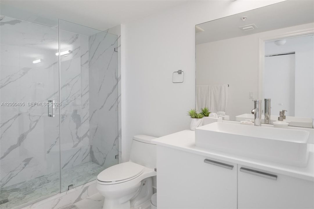 For Rent: $5,500 (2 beds, 2 baths, 1715 Square Feet)