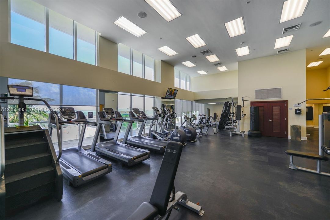 For Rent: $5,500 (2 beds, 2 baths, 1715 Square Feet)