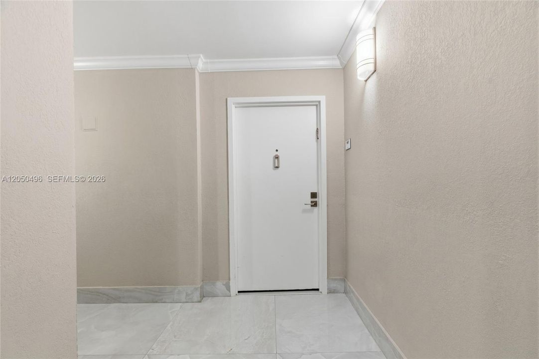 For Sale: $399,000 (2 beds, 2 baths, 1240 Square Feet)