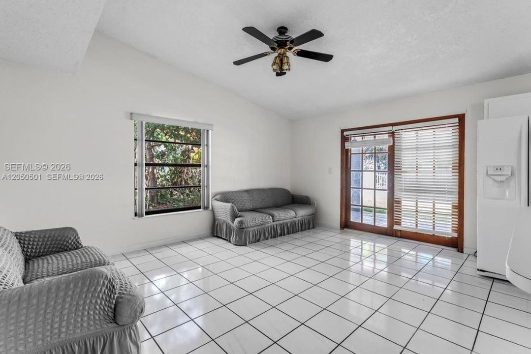 For Sale: $899,000 (3 beds, 2 baths, 1743 Square Feet)
