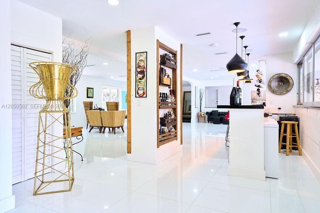 En Venta: $3,750,000 (4 camas, 4 baños, 3490 Pies cuadrados)