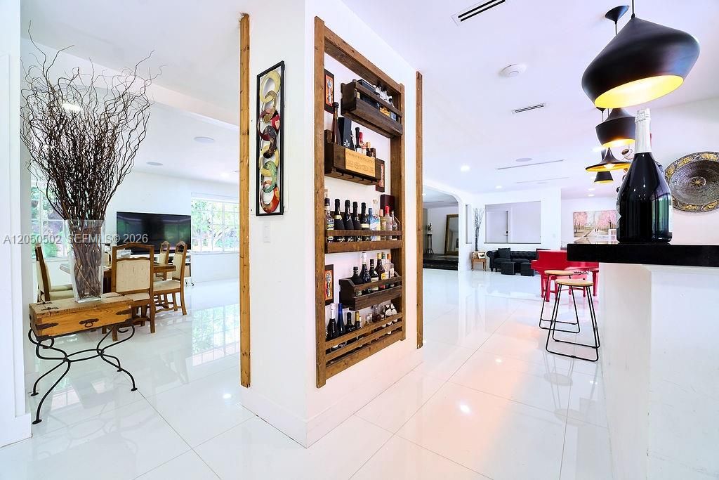 En Venta: $3,750,000 (4 camas, 4 baños, 3490 Pies cuadrados)