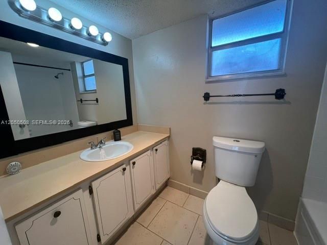 For Rent: $1,650 (1 beds, 1 baths, 940 Square Feet)