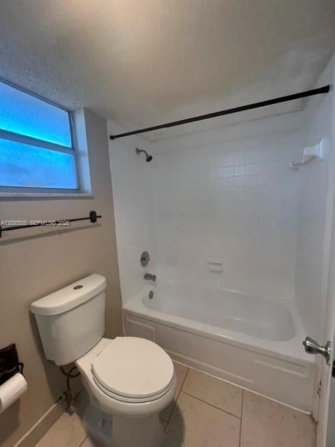 For Rent: $1,650 (1 beds, 1 baths, 940 Square Feet)