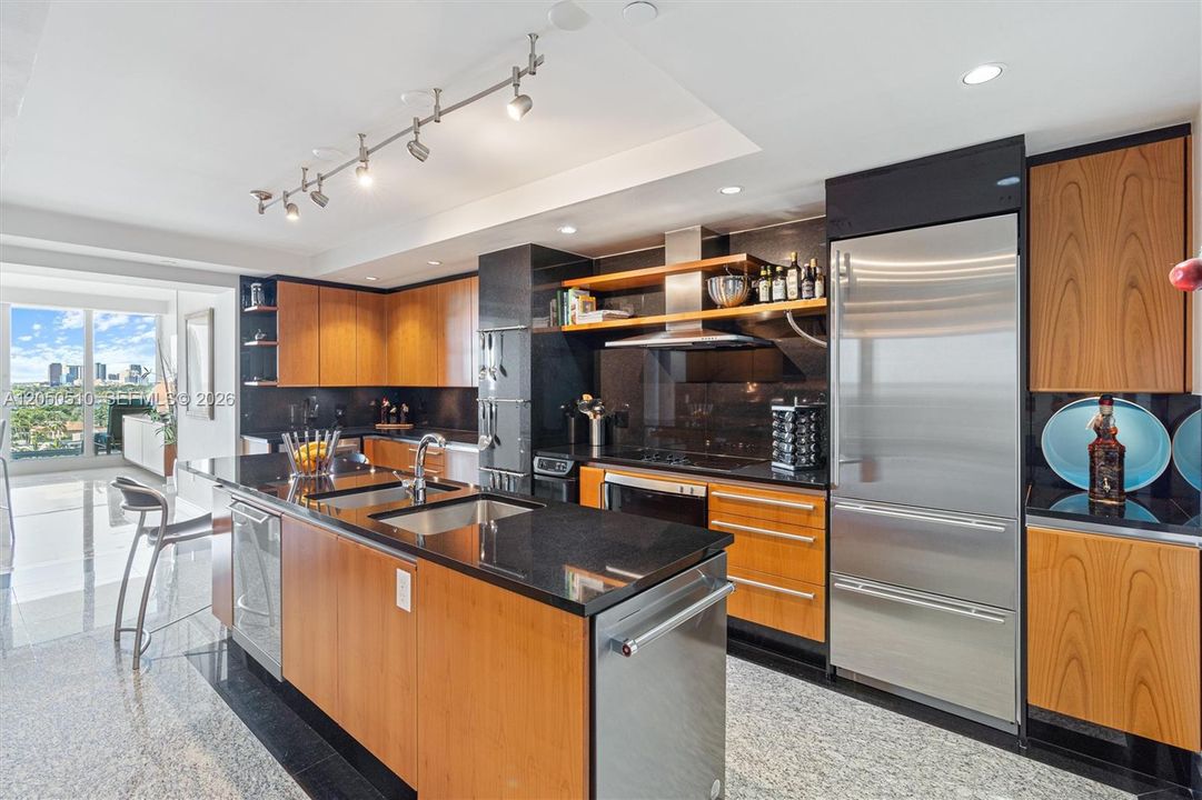 For Sale: $2,950,000 (3 beds, 3 baths, 3488 Square Feet)
