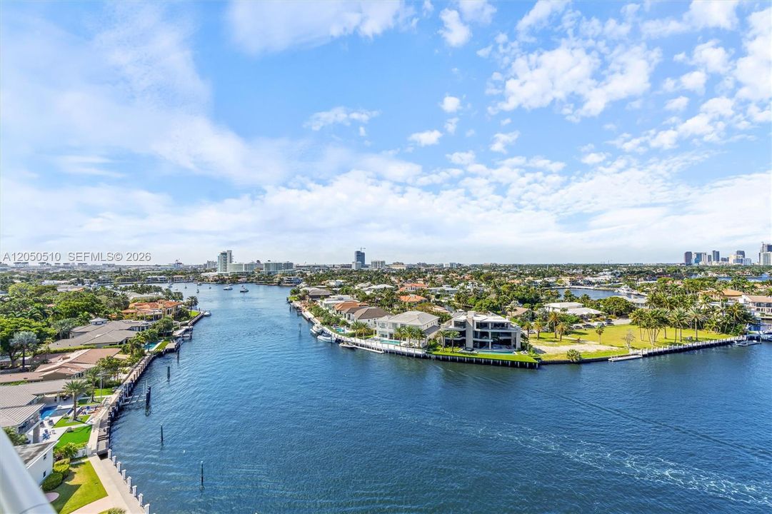 For Sale: $2,950,000 (3 beds, 3 baths, 3488 Square Feet)