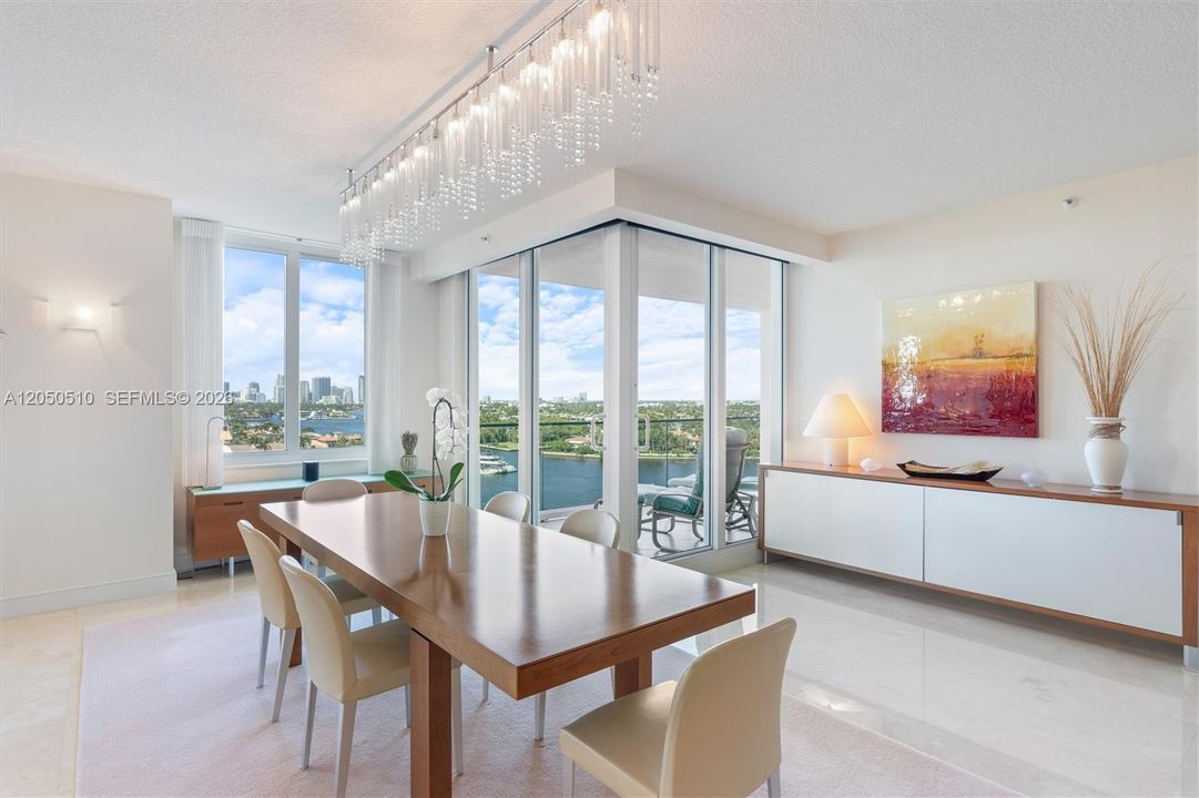 For Sale: $2,950,000 (3 beds, 3 baths, 3488 Square Feet)