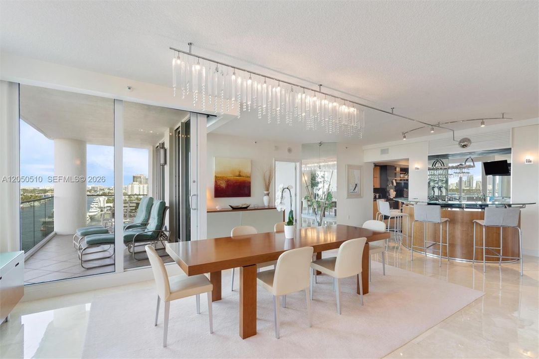 For Sale: $2,950,000 (3 beds, 3 baths, 3488 Square Feet)