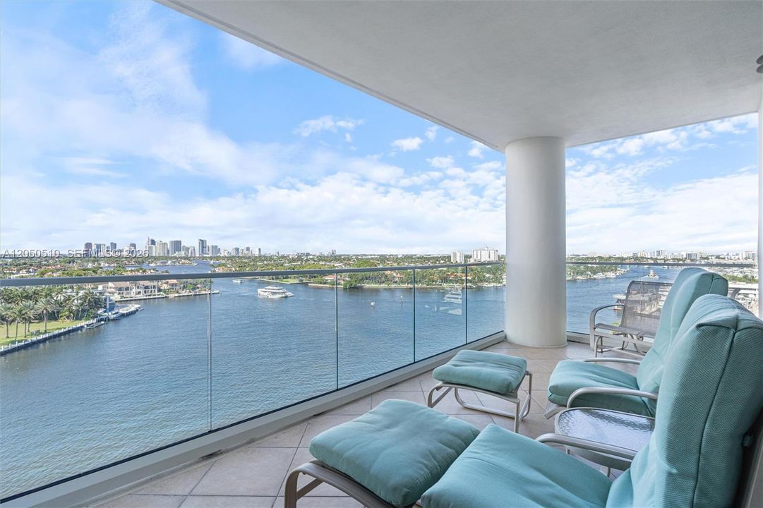 For Sale: $2,950,000 (3 beds, 3 baths, 3488 Square Feet)