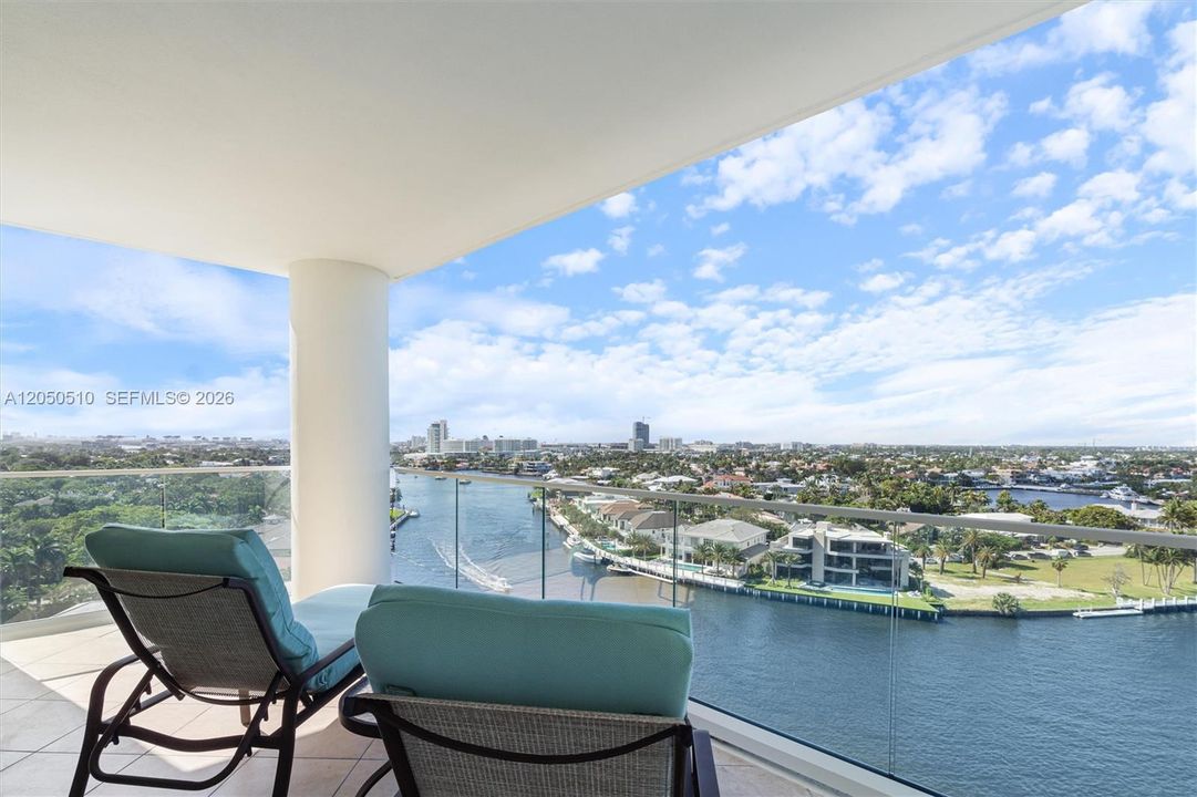 For Sale: $2,950,000 (3 beds, 3 baths, 3488 Square Feet)