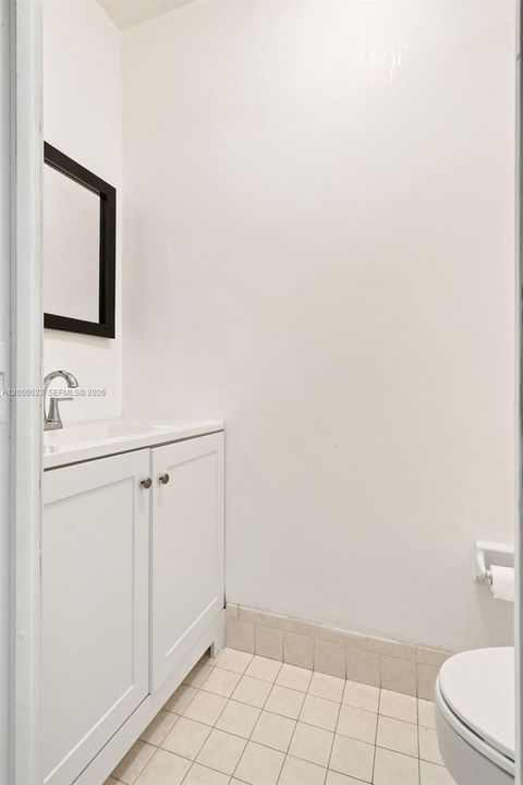 For Sale: $1,200,000 (4 beds, 2 baths, 2112 Square Feet)