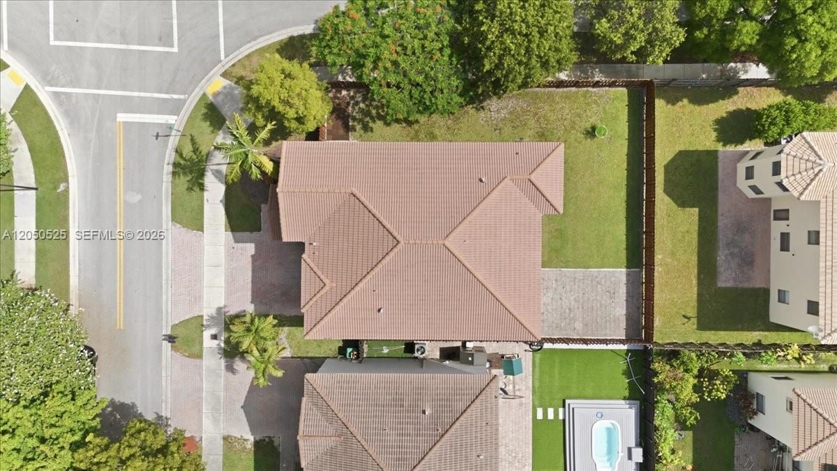 For Sale: $650,000 (4 beds, 3 baths, 3399 Square Feet)