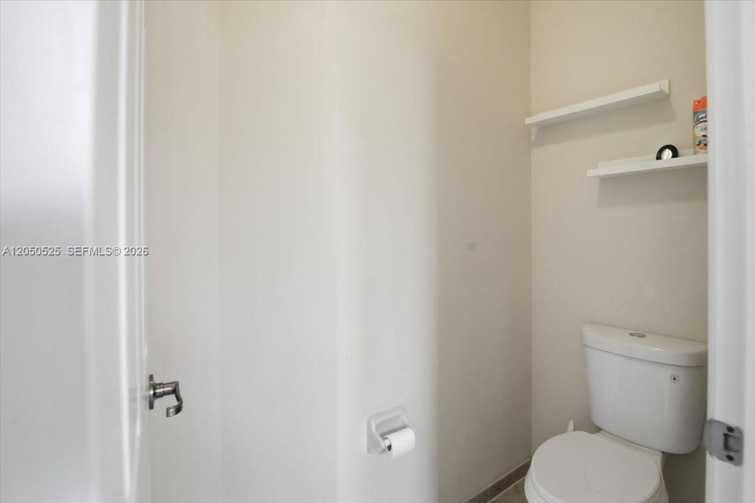 For Sale: $650,000 (4 beds, 3 baths, 3399 Square Feet)