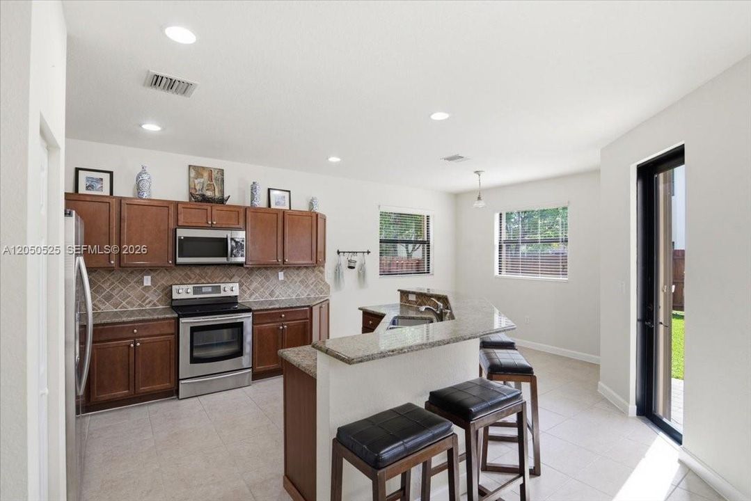 For Sale: $650,000 (4 beds, 3 baths, 3399 Square Feet)