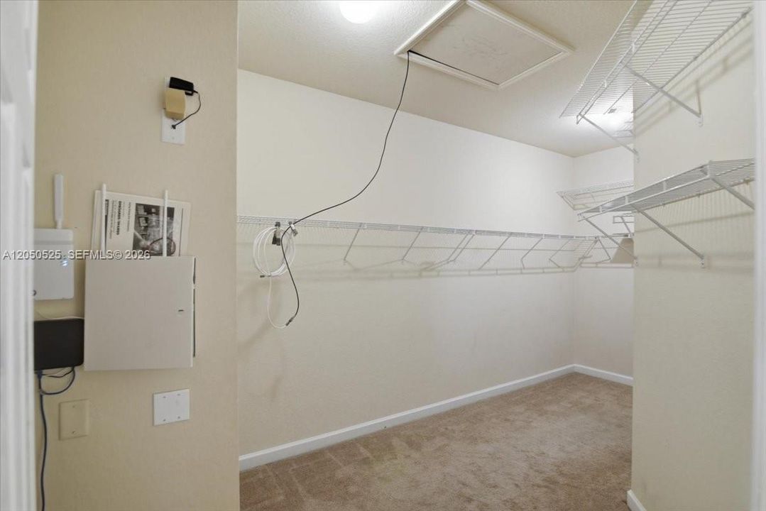 For Sale: $650,000 (4 beds, 3 baths, 3399 Square Feet)