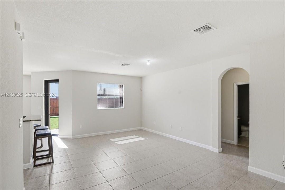 For Sale: $650,000 (4 beds, 3 baths, 3399 Square Feet)
