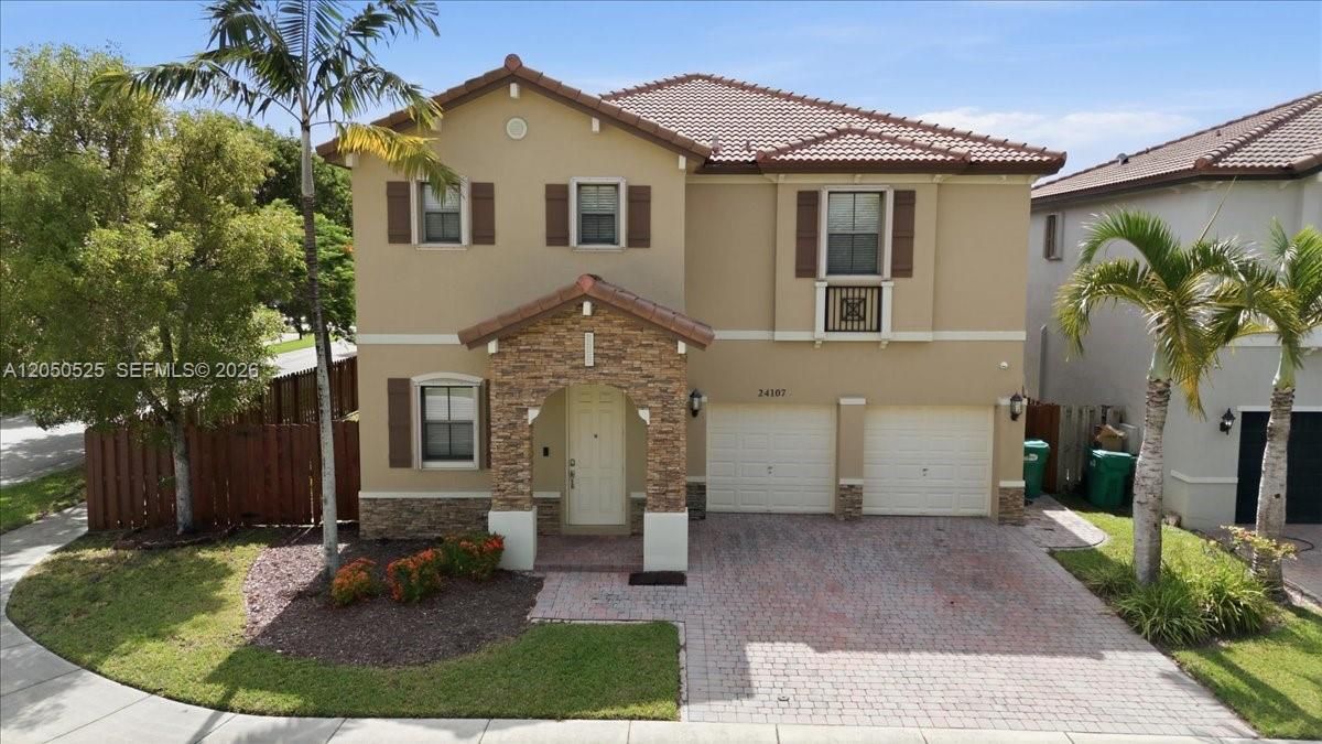For Sale: $650,000 (4 beds, 3 baths, 3399 Square Feet)