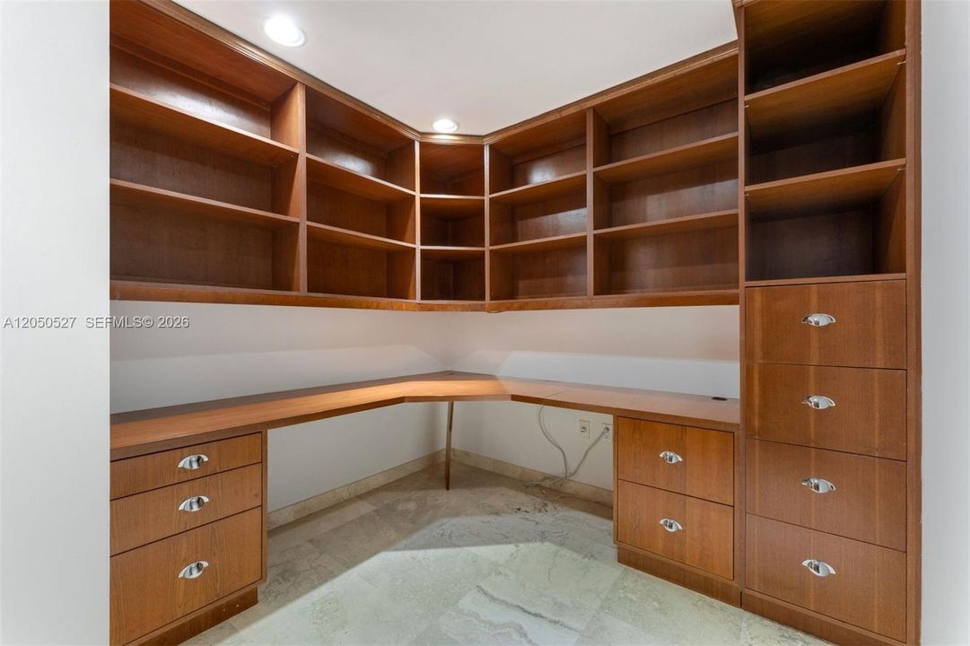 En Renta: $18,000 (3 camas, 5 baños, 2790 Pies cuadrados)