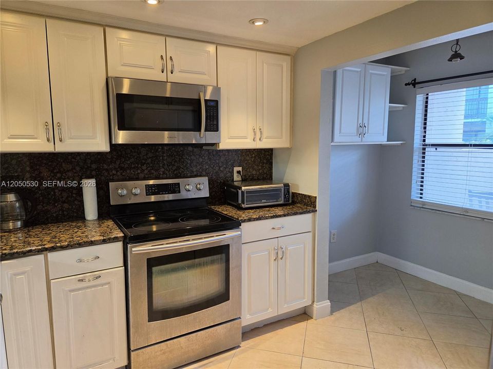 For Rent: $2,800 (2 beds, 2 baths, 1392 Square Feet)