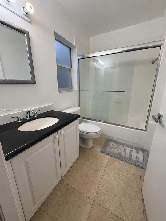 В аренду: $3,200 (3 спален, 2 ванн, 1380 Квадратных фут)