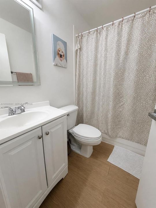 В аренду: $3,200 (3 спален, 2 ванн, 1380 Квадратных фут)