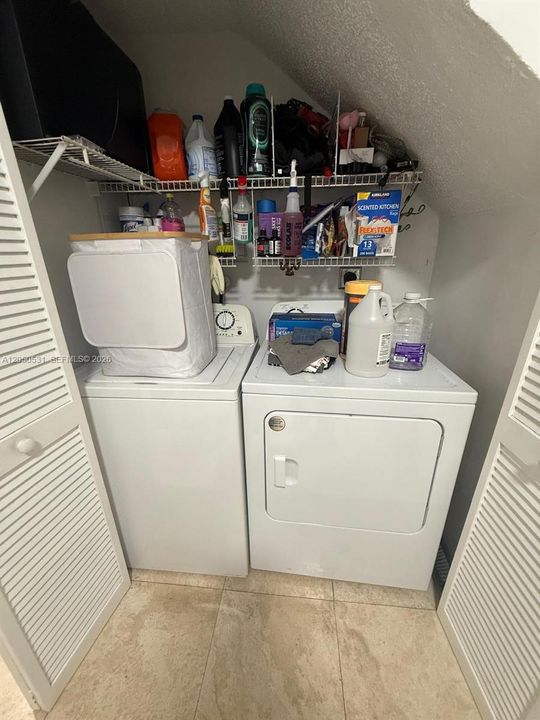 В аренду: $3,200 (3 спален, 2 ванн, 1380 Квадратных фут)