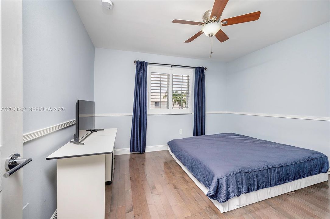 For Sale: $575,000 (3 beds, 2 baths, 1667 Square Feet)