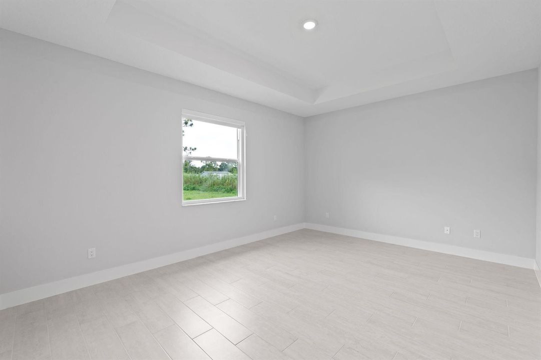 Manin Bedroom