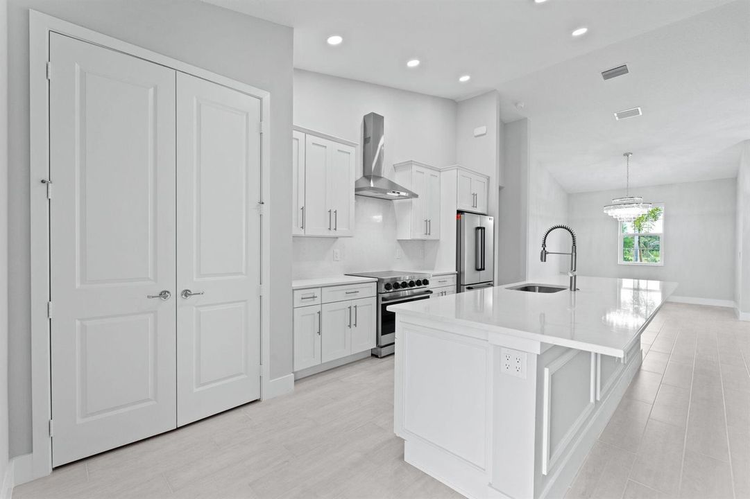 Kitchen/Pantry