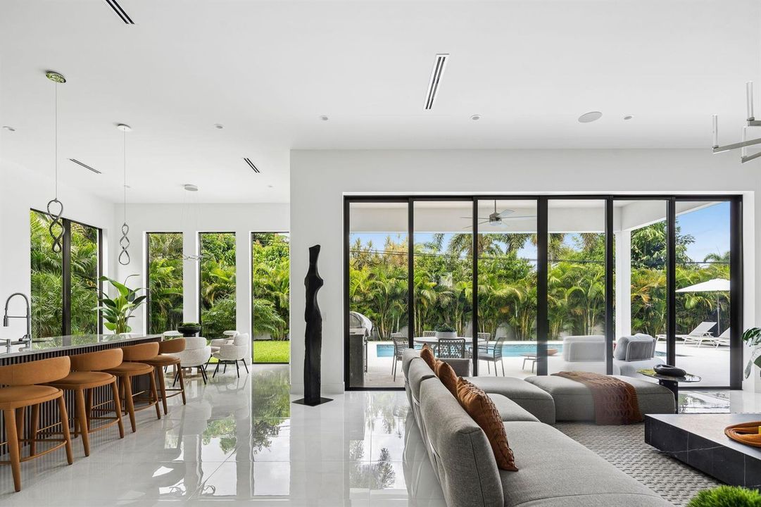 1040 NW 6th Terrace Boca Raton FL 23