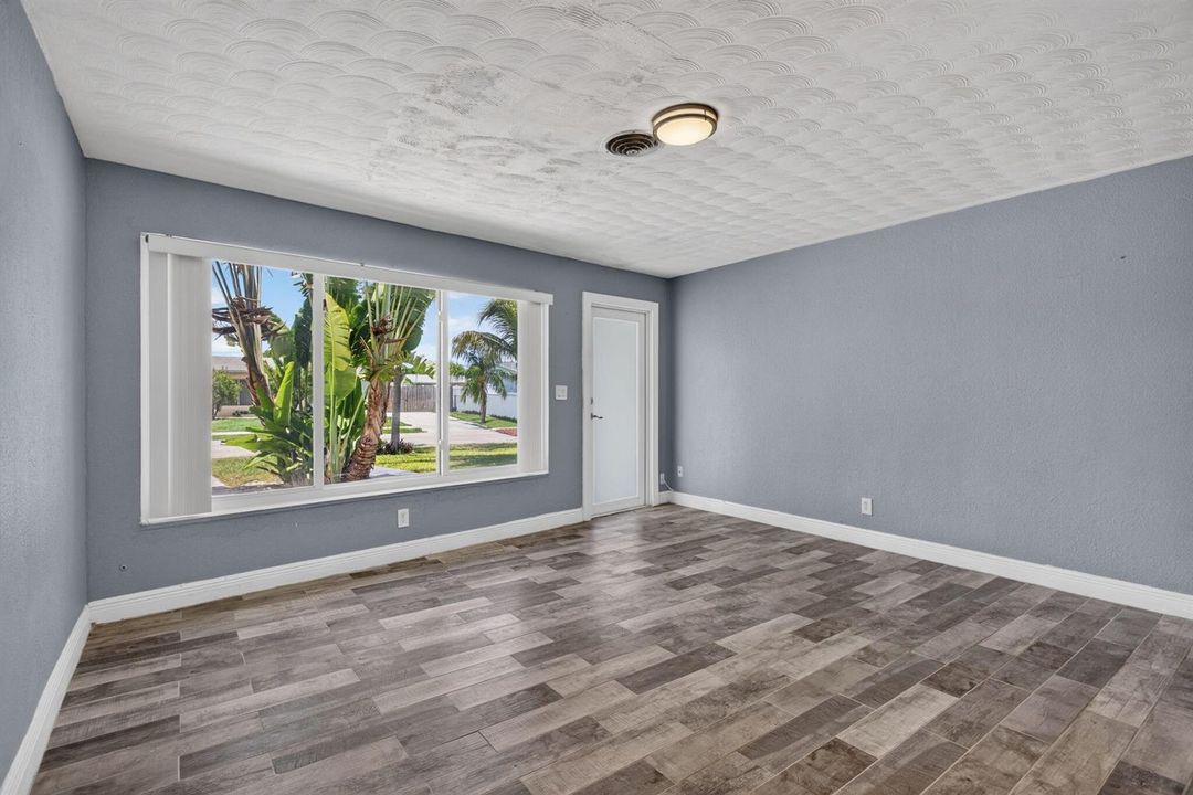 15-web-or-mls-2811-6921