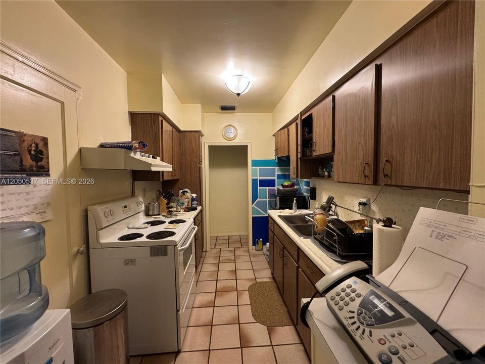 For Sale: $535,000 (4 beds, 2 baths, 1592 Square Feet)