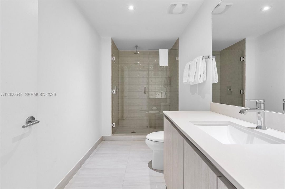 For Sale: $970,000 (3 beds, 2 baths, 1361 Square Feet)