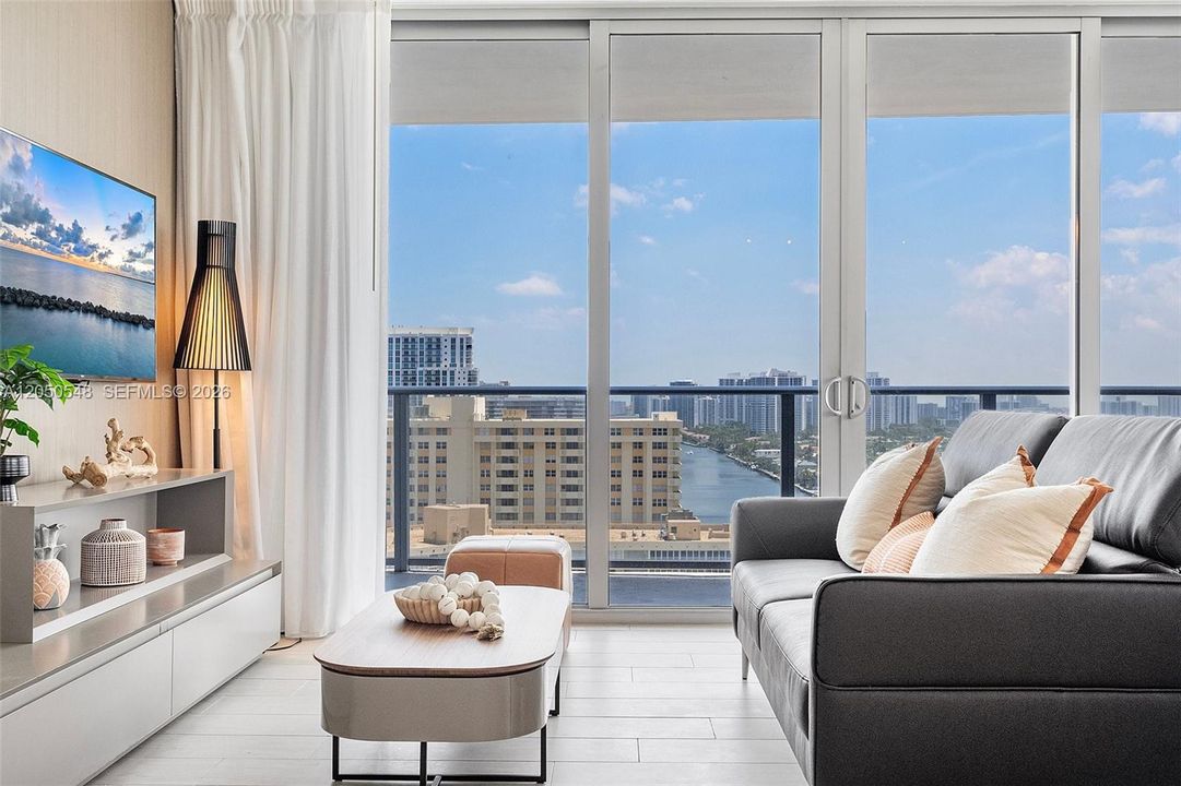 For Sale: $970,000 (3 beds, 2 baths, 1361 Square Feet)