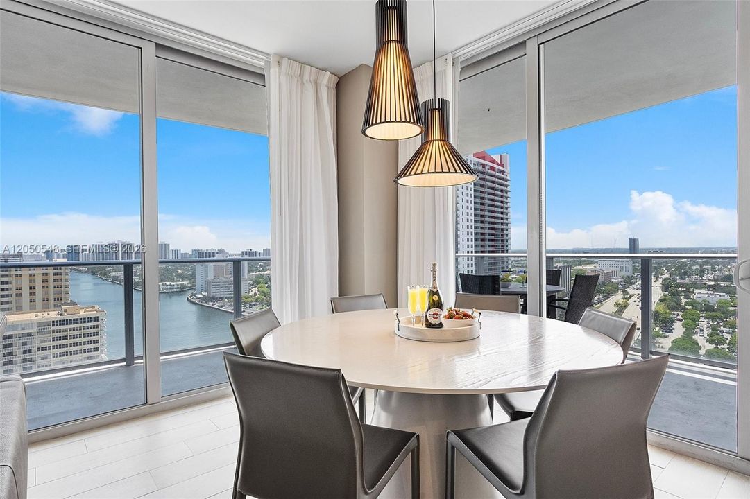 For Sale: $970,000 (3 beds, 2 baths, 1361 Square Feet)