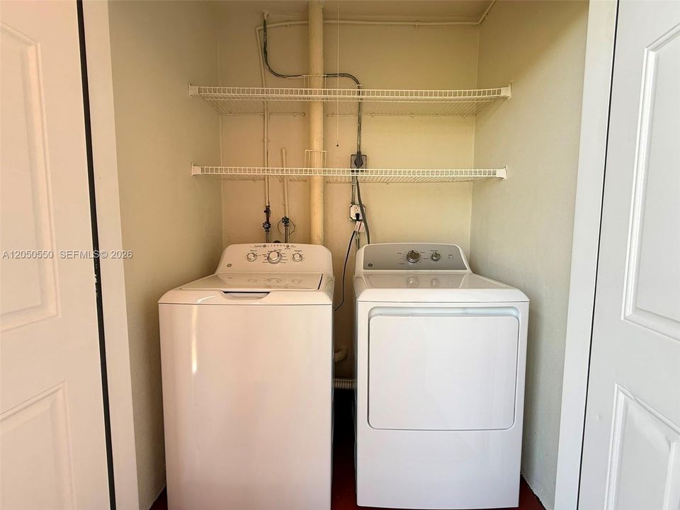 Washer & dryer
