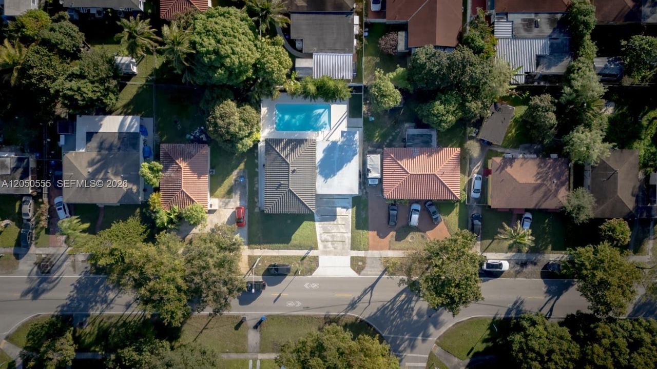 For Sale: $770,000 (4 beds, 3 baths, 1930 Square Feet)
