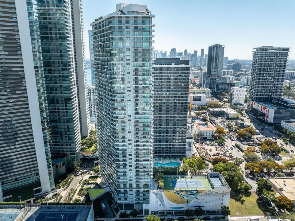40-web-or-mls-501 NE 31st St Apt 2505_ae