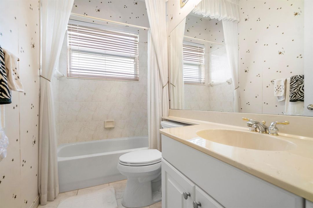 Guest Bathroom 2