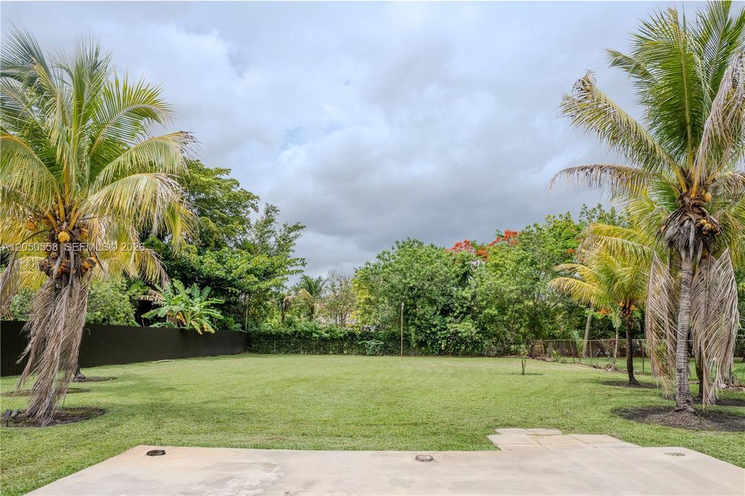 For Sale: $1,250,000 (4 beds, 2 baths, 2119 Square Feet)