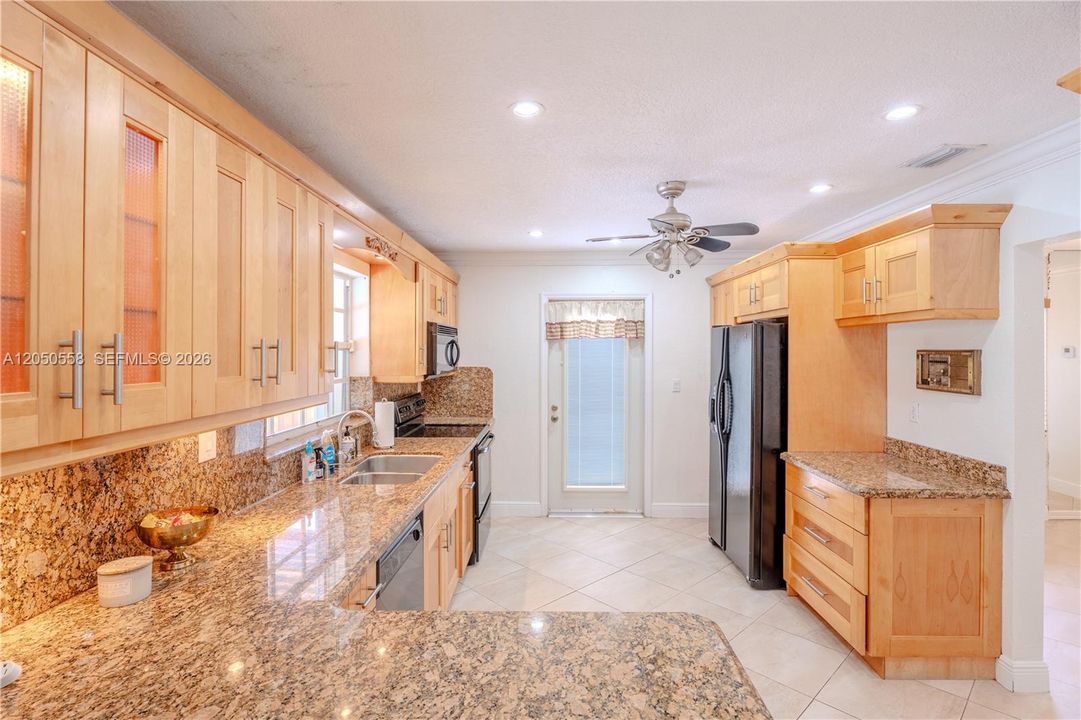 For Sale: $1,250,000 (4 beds, 2 baths, 2119 Square Feet)