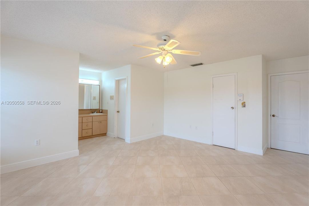 For Sale: $1,250,000 (4 beds, 2 baths, 2119 Square Feet)