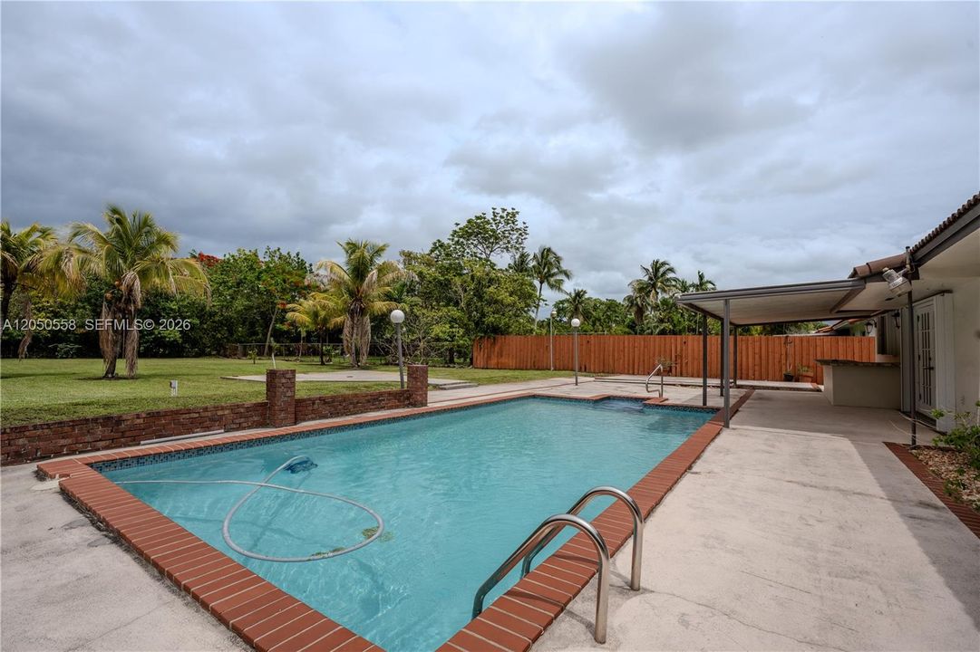 For Sale: $1,250,000 (4 beds, 2 baths, 2119 Square Feet)