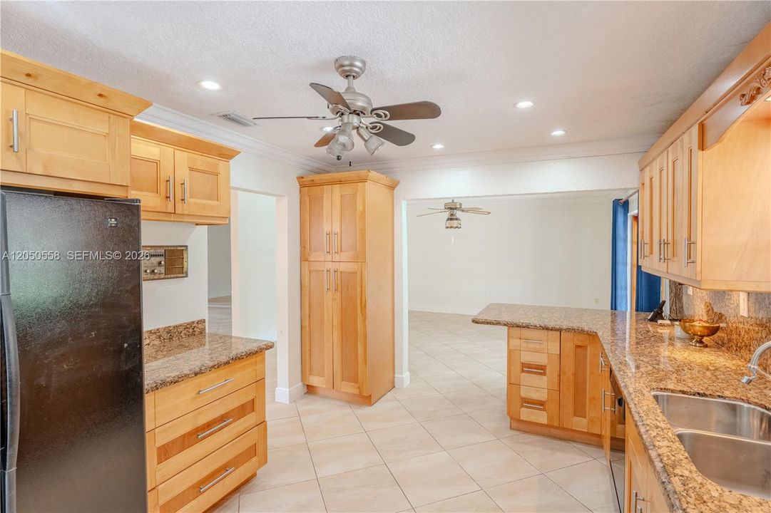 For Sale: $1,250,000 (4 beds, 2 baths, 2119 Square Feet)