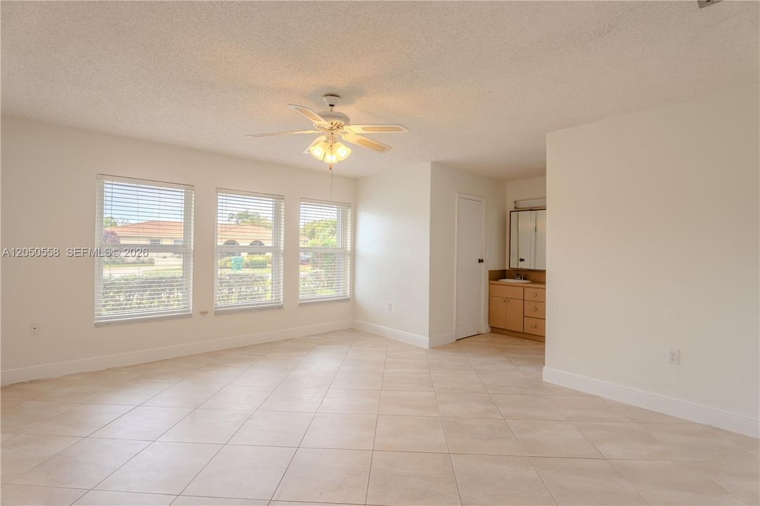 For Sale: $1,250,000 (4 beds, 2 baths, 2119 Square Feet)
