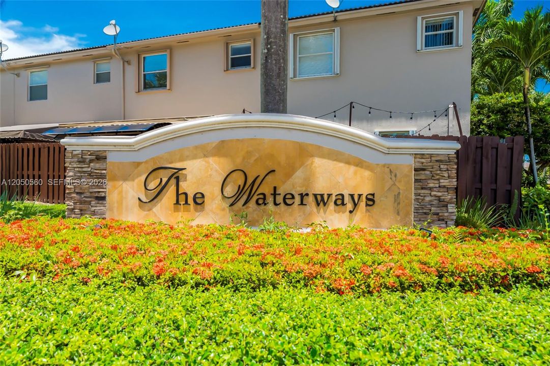 For Sale: $399,999 (2 beds, 2 baths, 1282 Square Feet)