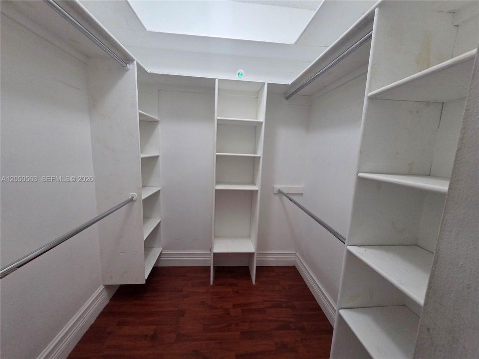 En Renta: $3,150 (4 camas, 2 baños, 1315 Pies cuadrados)