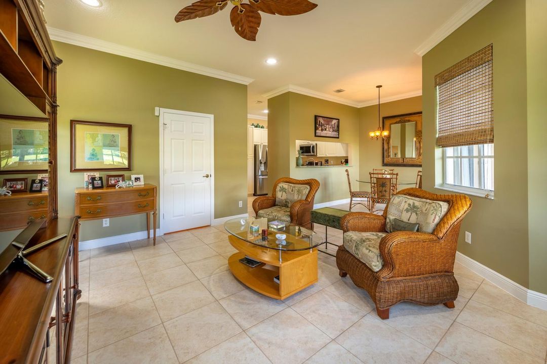 021-045-Family Room-1500x1000