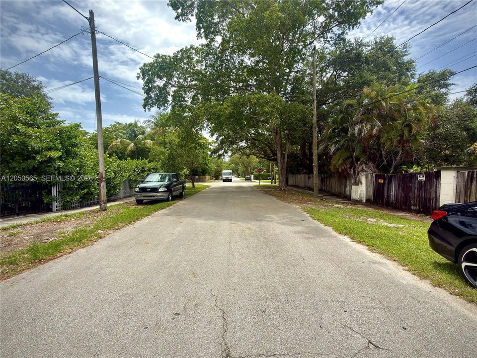 For Sale: $800,000 (0 beds, 0 baths, 1762 Square Feet)