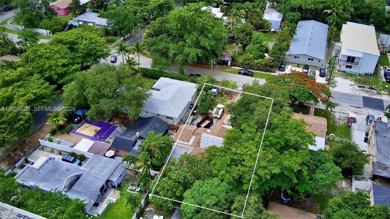 For Sale: $800,000 (0 beds, 0 baths, 1762 Square Feet)